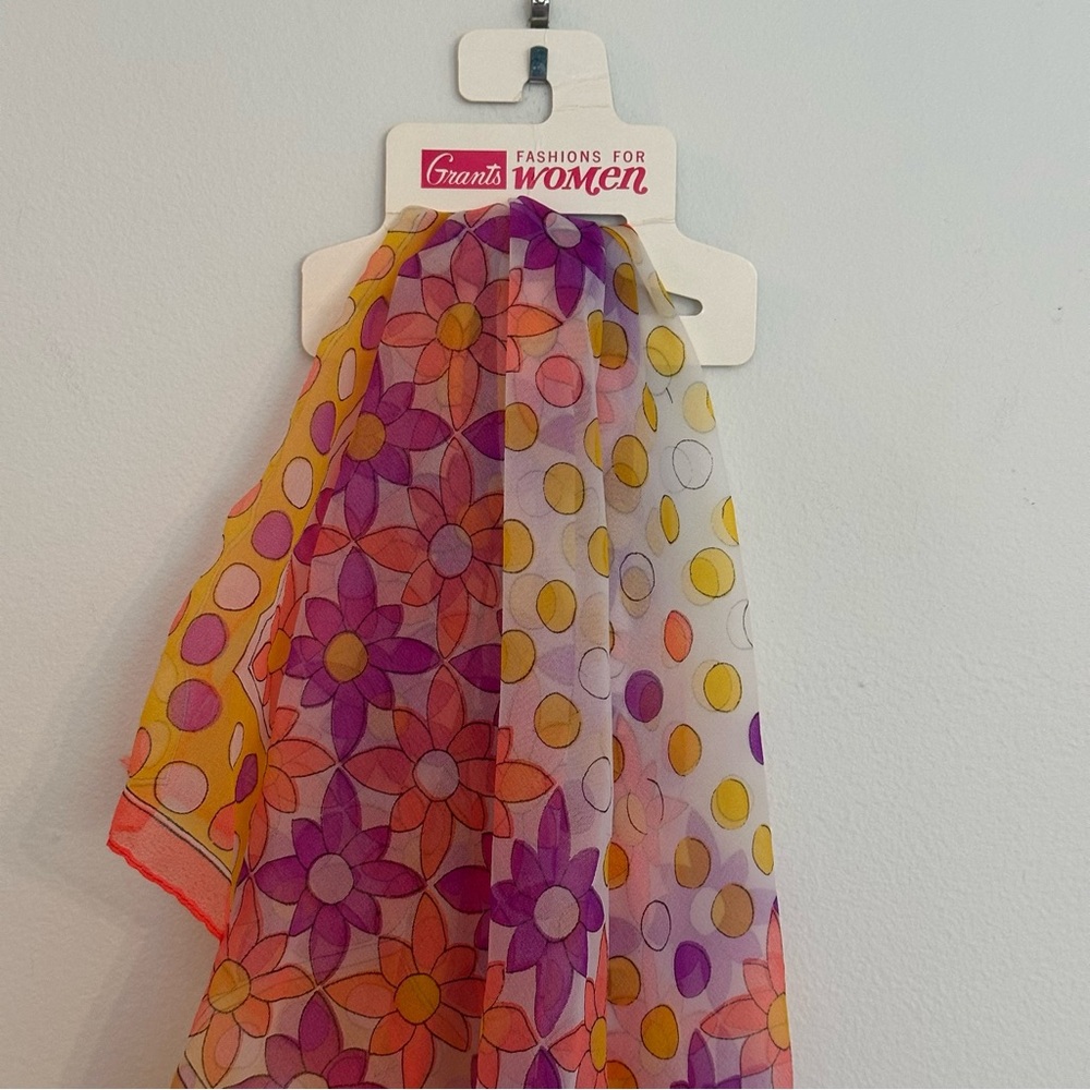 Vintage Grants Neon Pink Floral Scarf 100% Nylon Chiffon Made In Japan 70s NEW